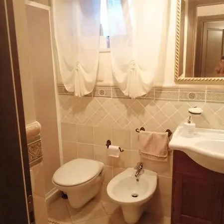 Tania Luxury - Borgo San Basilio