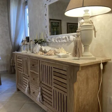 Tania Luxury - Borgo San Basilio Apartment *