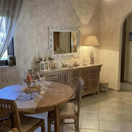 Tania Luxury - Borgo San Basilio 公寓 *